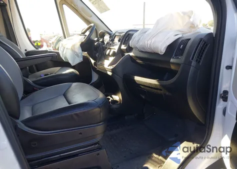 2018 Ram Promaster 2500 High Roof 159 Wb z USA, uszkodzony, nr VIN 3C6TRVDG2JE101970